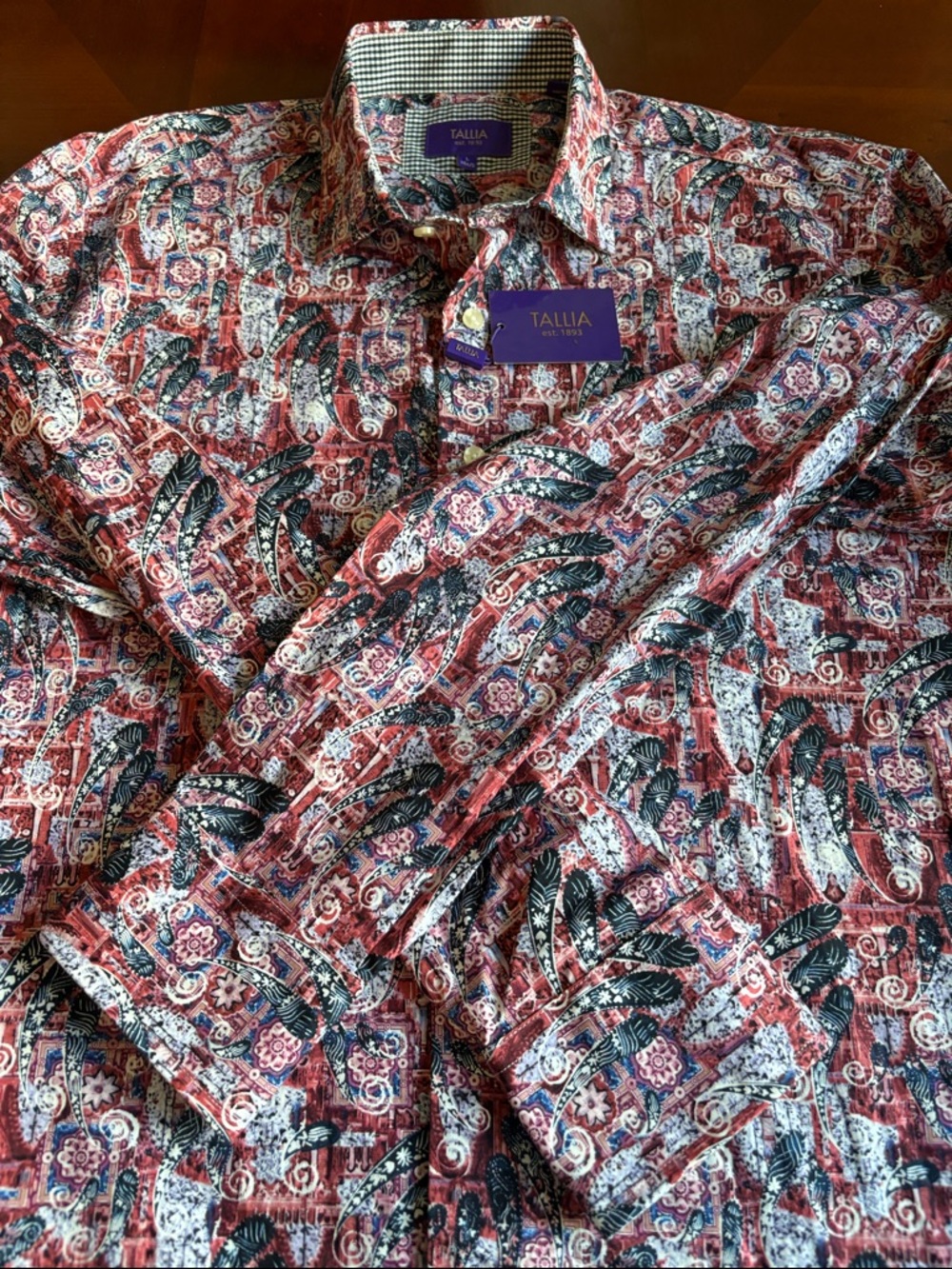 TALLIA Red Paisley Print Button-Down Shirt - Picture 6 of 6